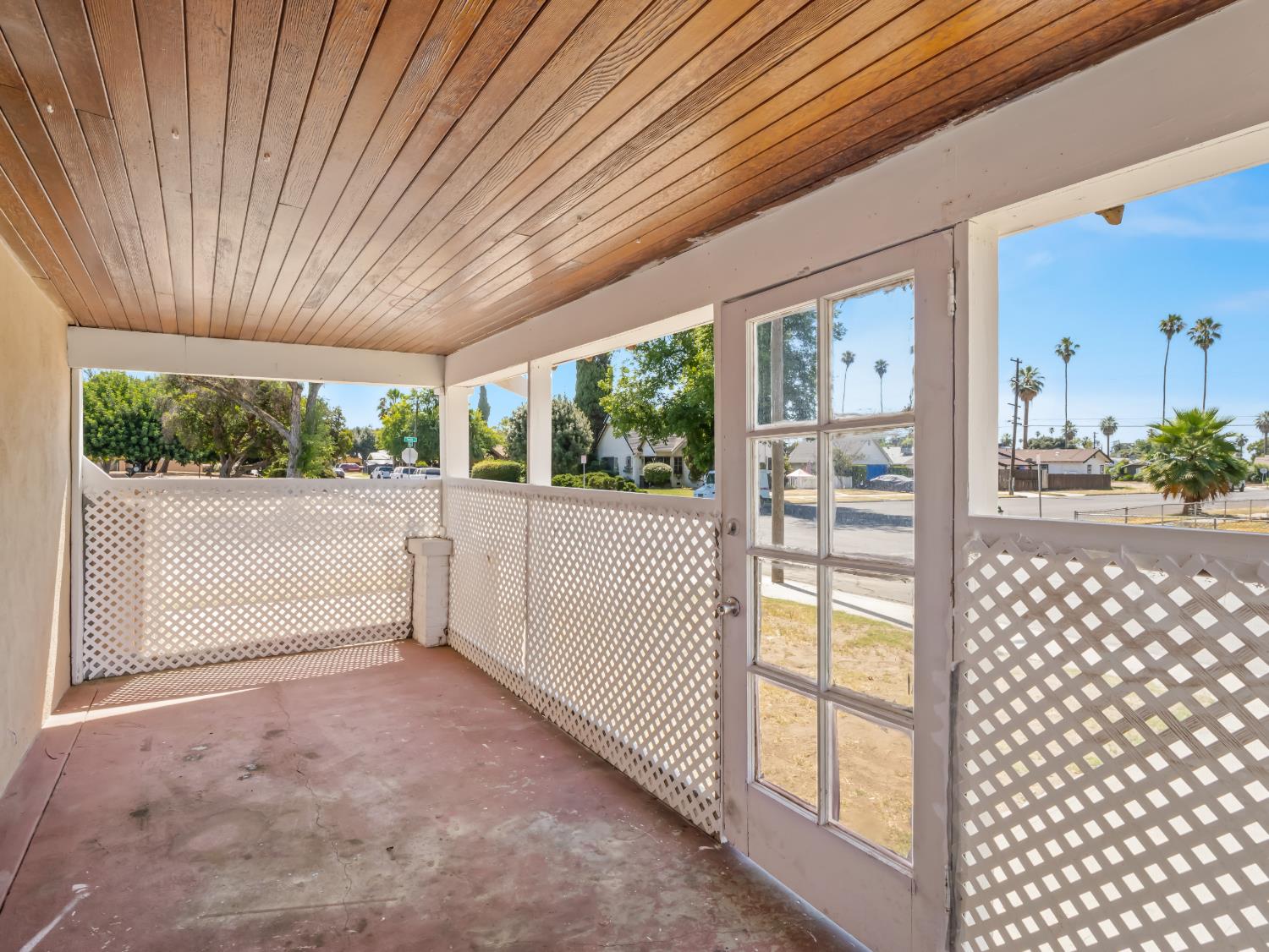 3957 E Verrue Ave, Fresno, CA 93702