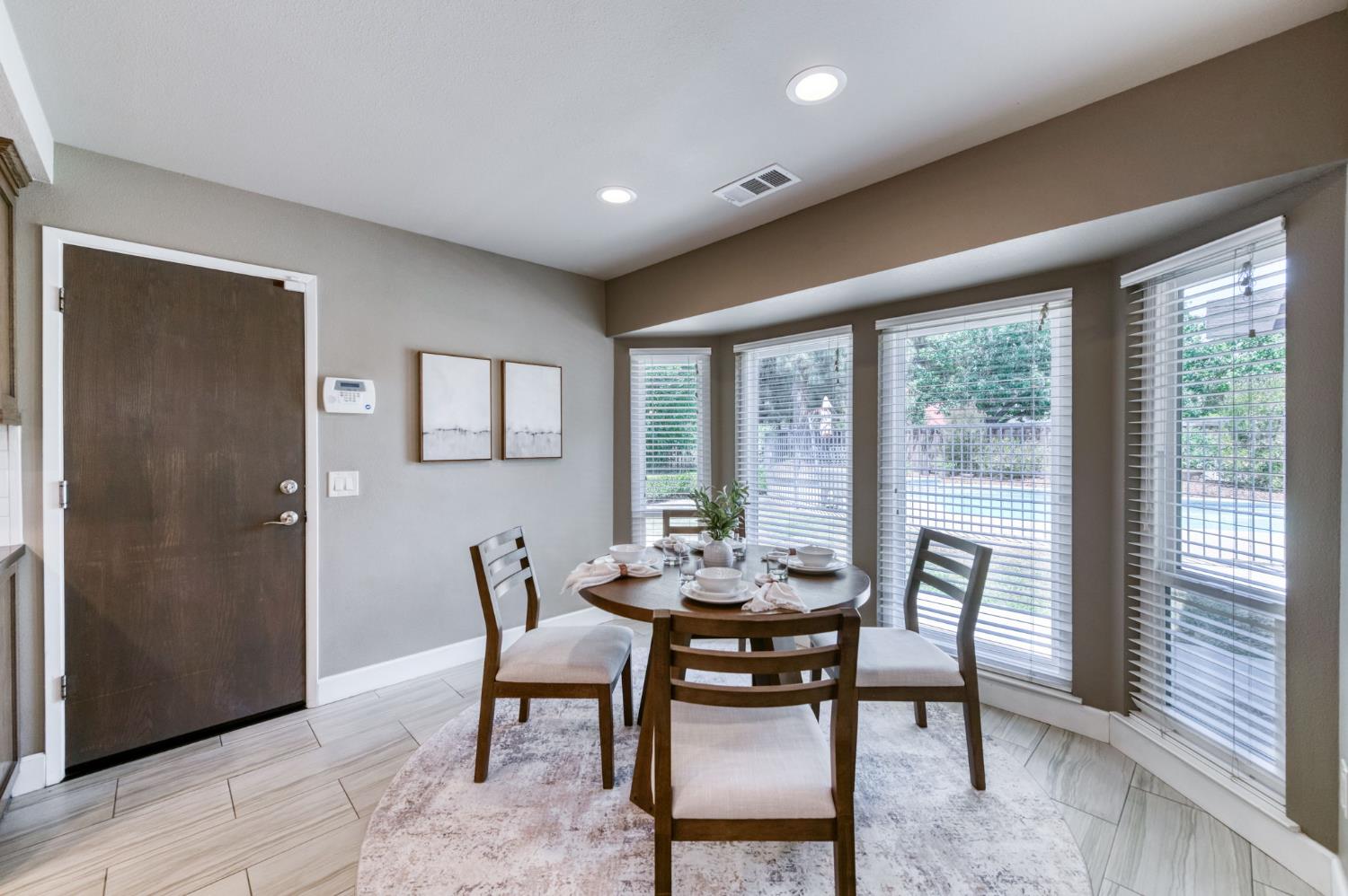 7238 N Ila, Fresno, CA 93711