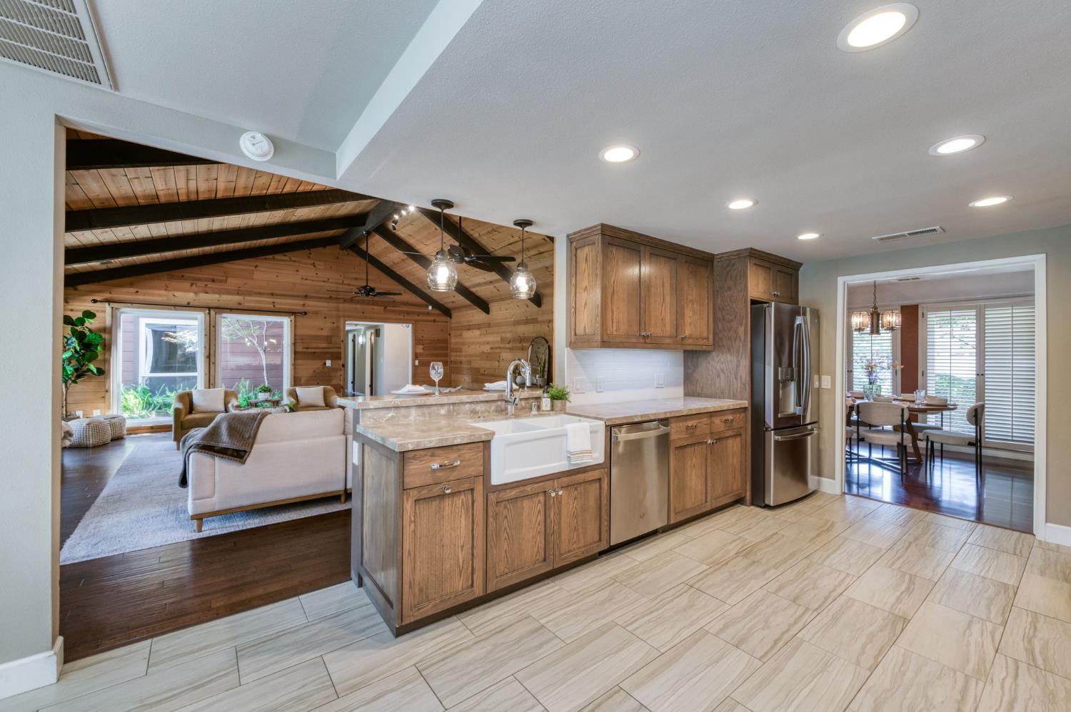 7238 N Ila, Fresno, CA 93711