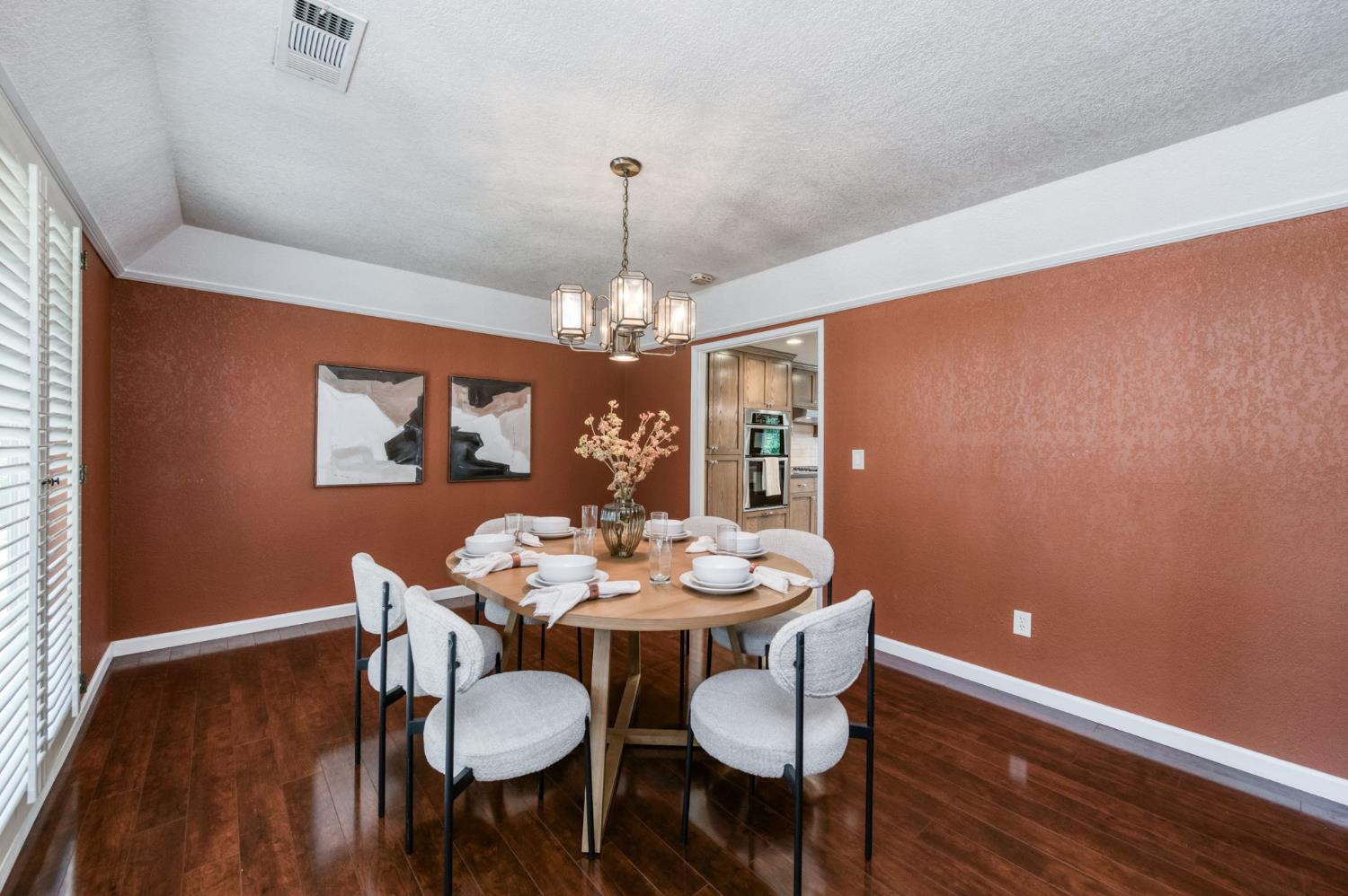7238 N Ila, Fresno, CA 93711