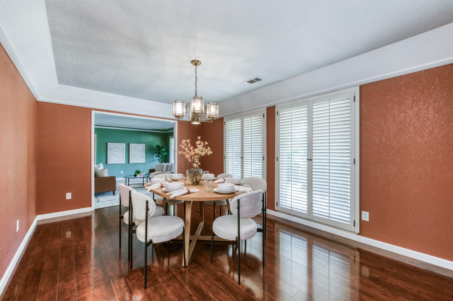 7238 N Ila, Fresno, CA 93711