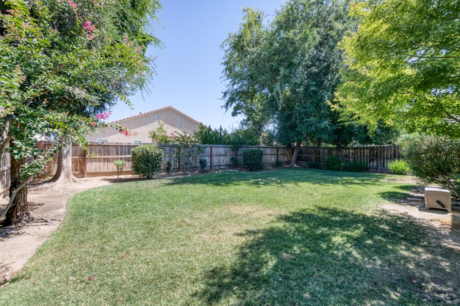2888 E Muncie Ave, Fresno, CA 93720