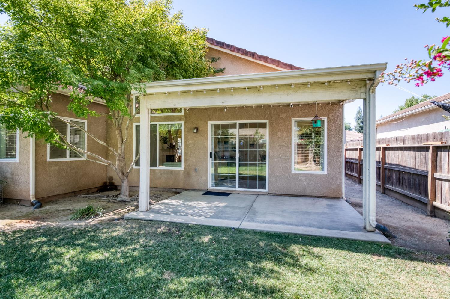 2888 E Muncie Ave, Fresno, CA 93720