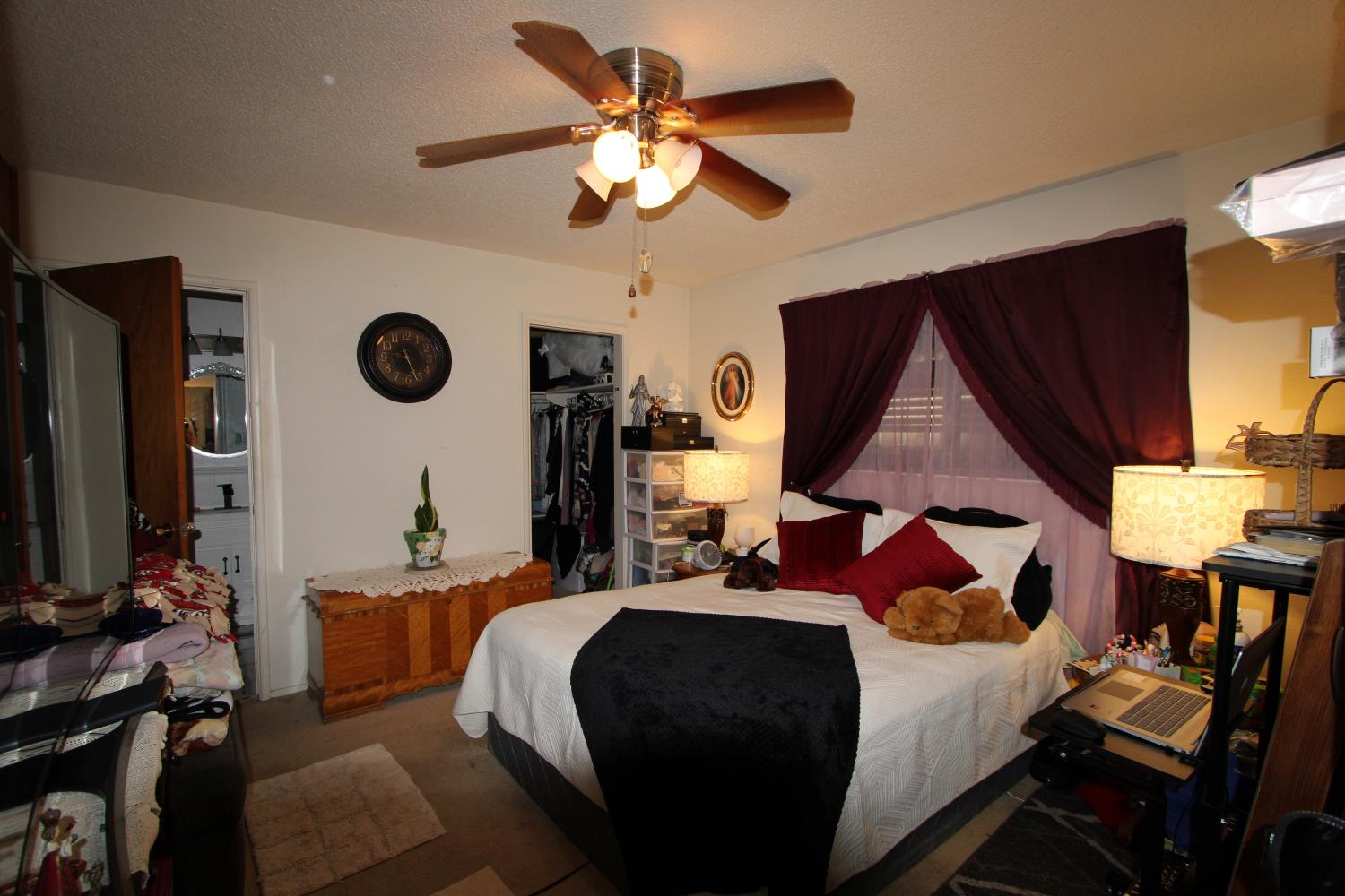 3907 E Acacia Ave, Fresno, CA 93726
