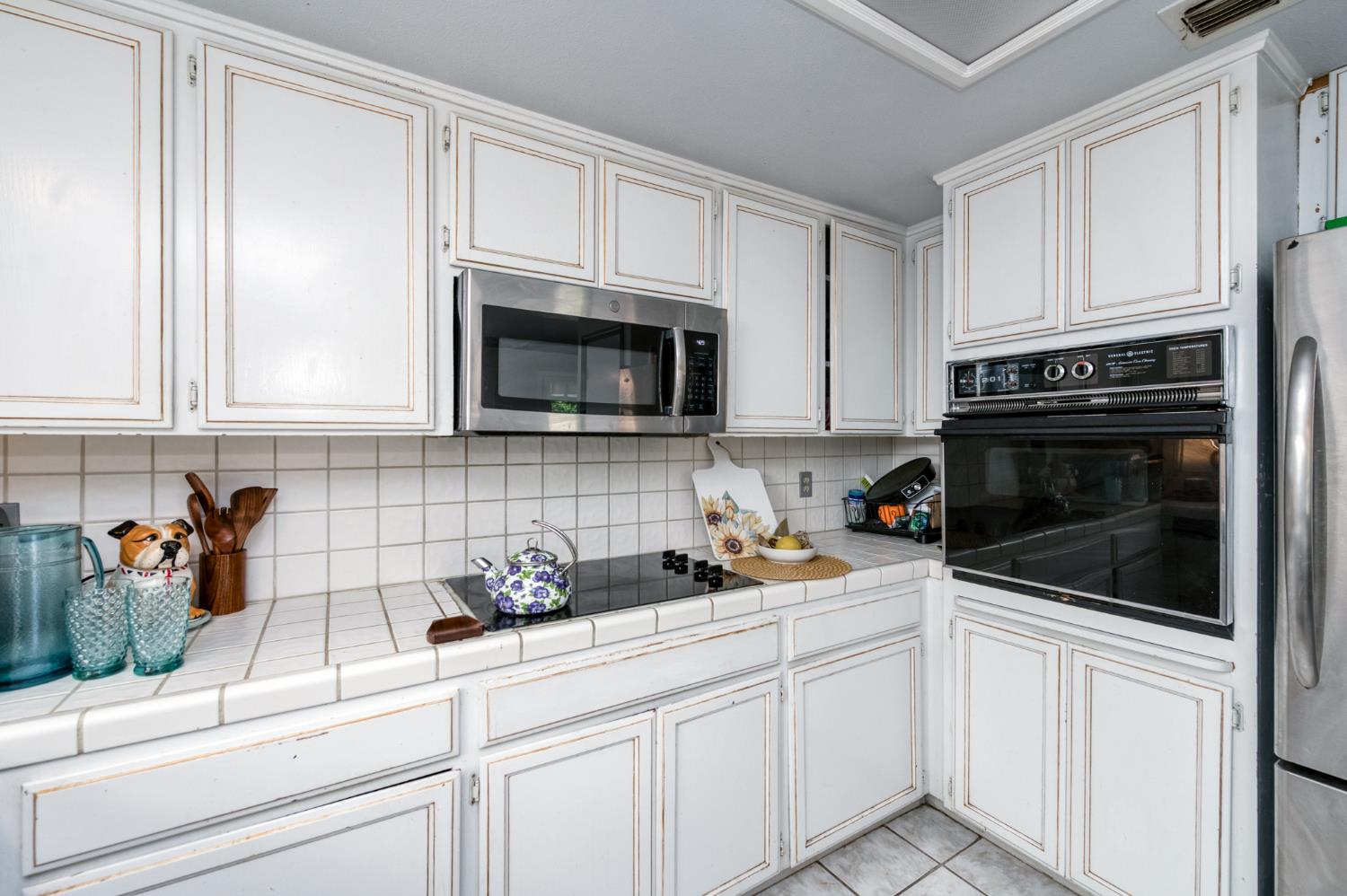 2373 Beechwood Way, Madera, CA 93637