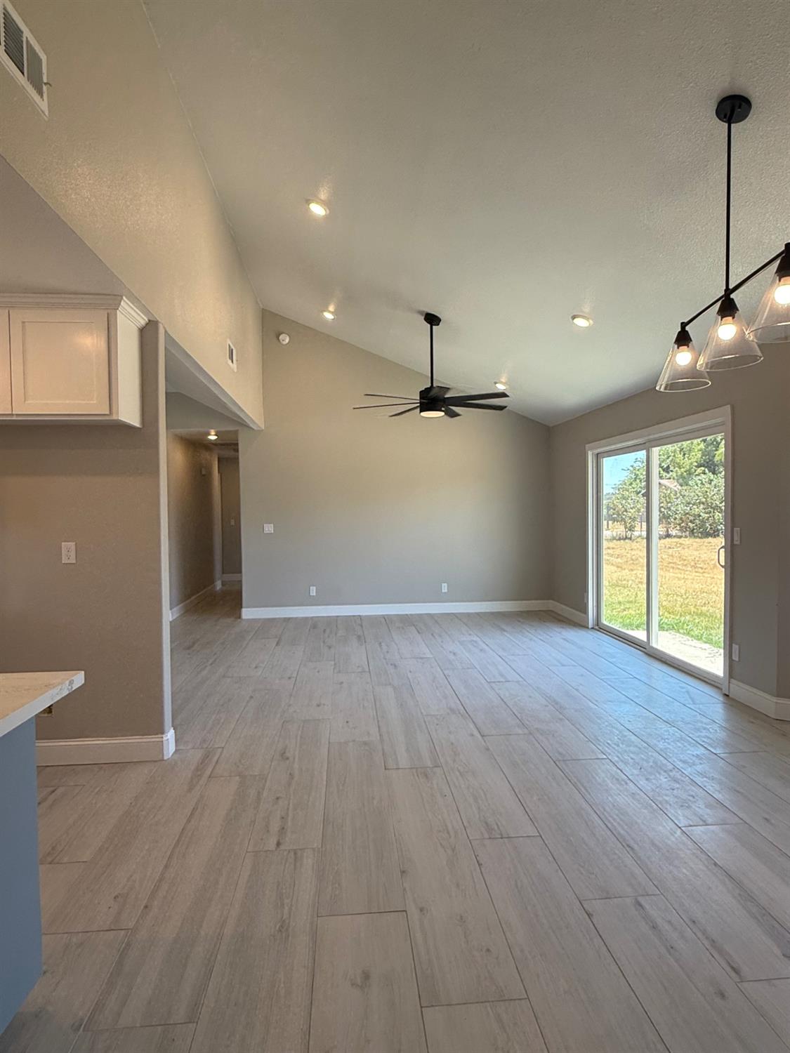 16576 Camden Dr, Madera, CA 93638