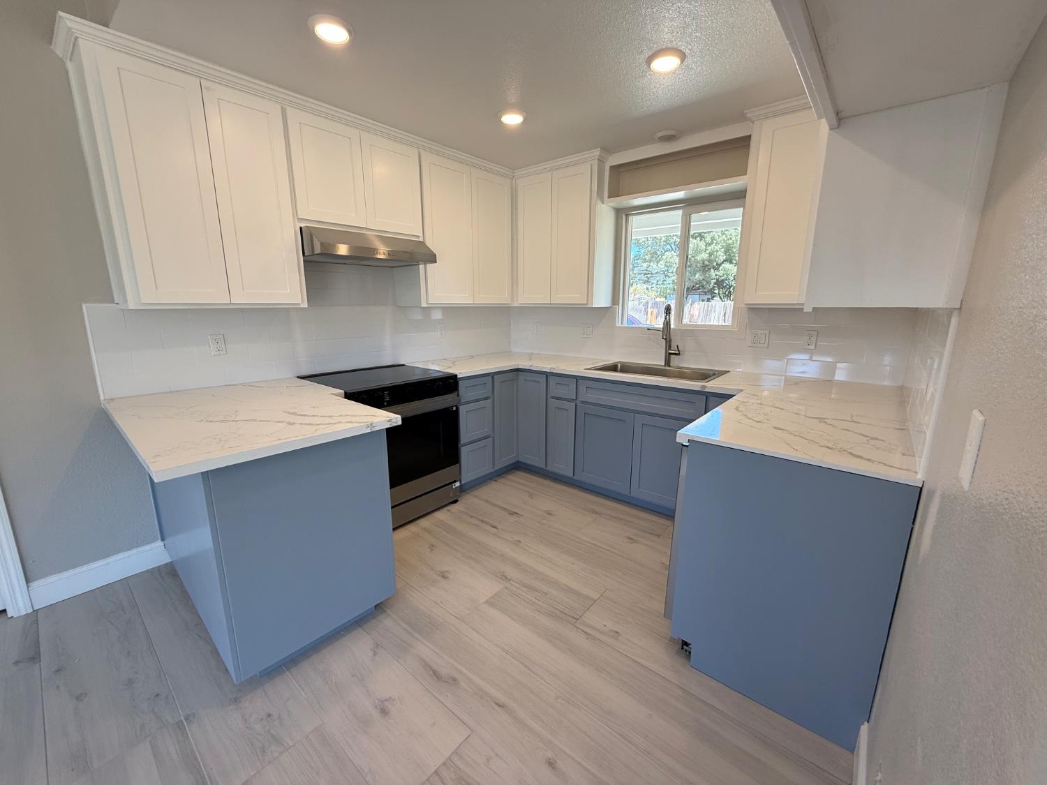 16576 Camden Dr, Madera, CA 93638