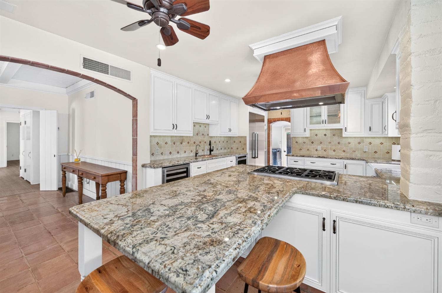 812 E Rialto Ave, Fresno, CA 93704