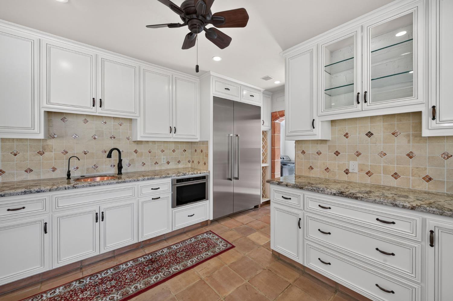 812 E Rialto Ave, Fresno, CA 93704