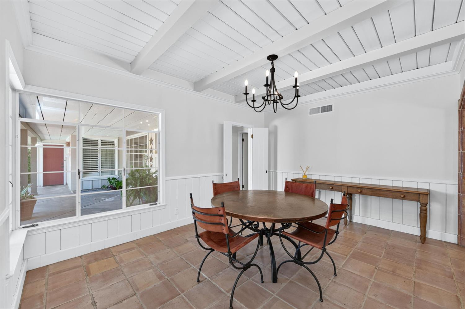 812 E Rialto Ave, Fresno, CA 93704