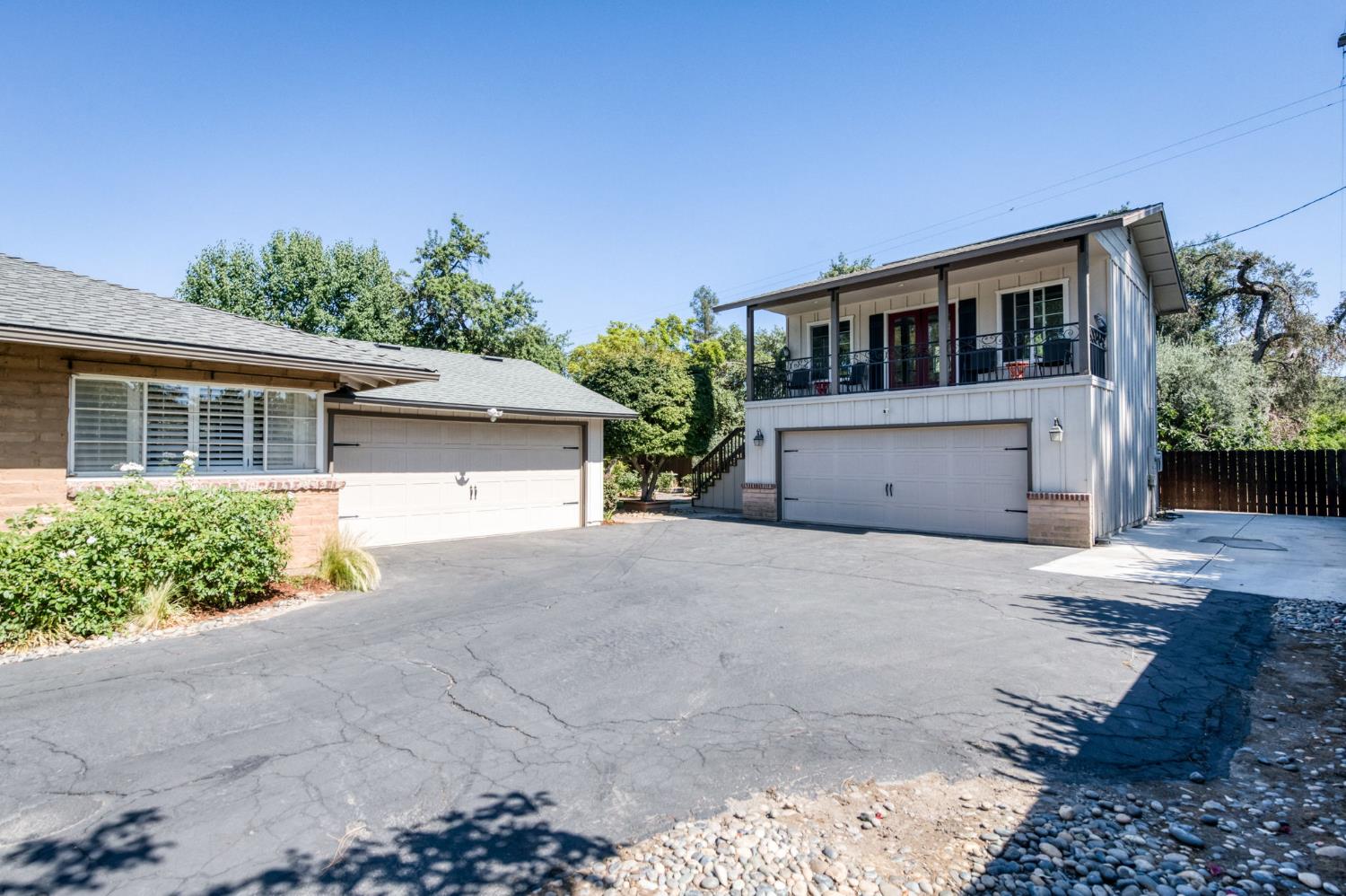 812 E Rialto Ave, Fresno, CA 93704