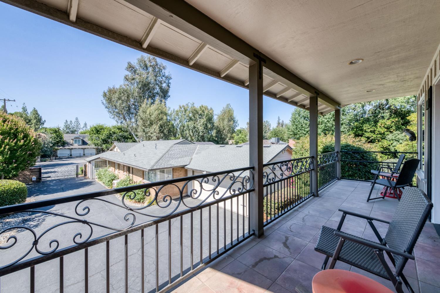 812 E Rialto Ave, Fresno, CA 93704