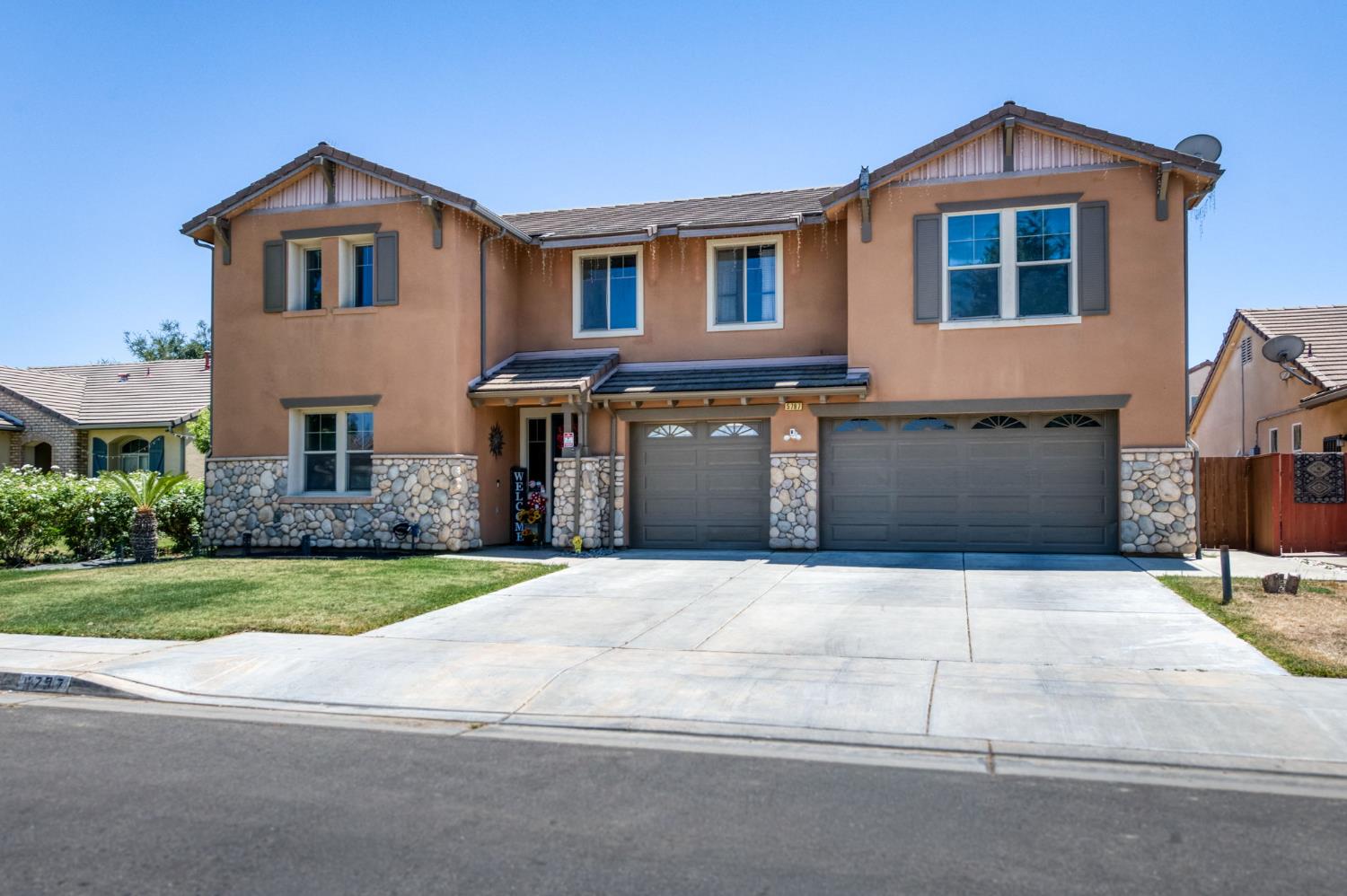 5797 W Indianapolis Ave, Fresno, CA 93722