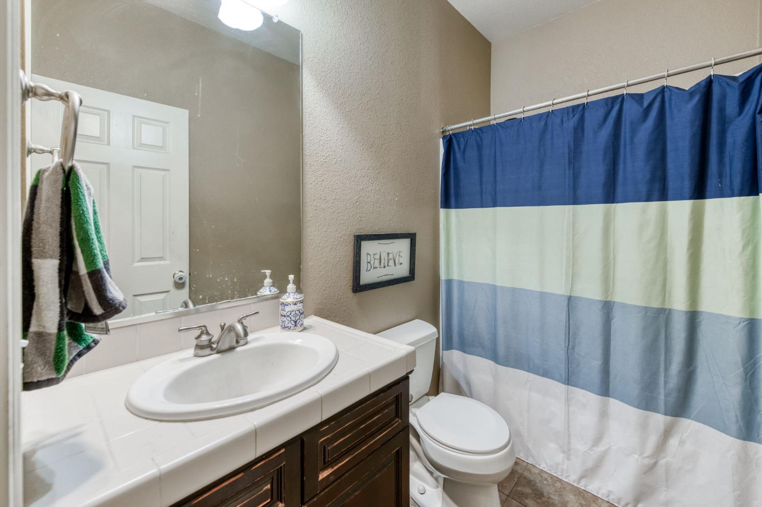 5797 W Indianapolis Ave, Fresno, CA 93722