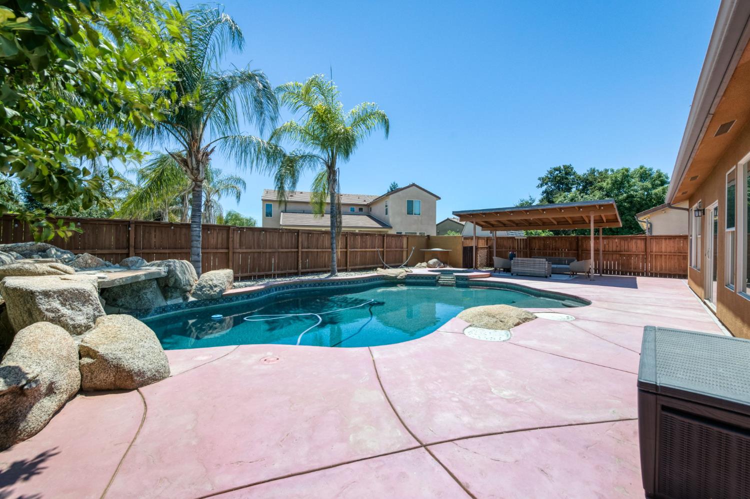 5797 W Indianapolis Ave, Fresno, CA 93722