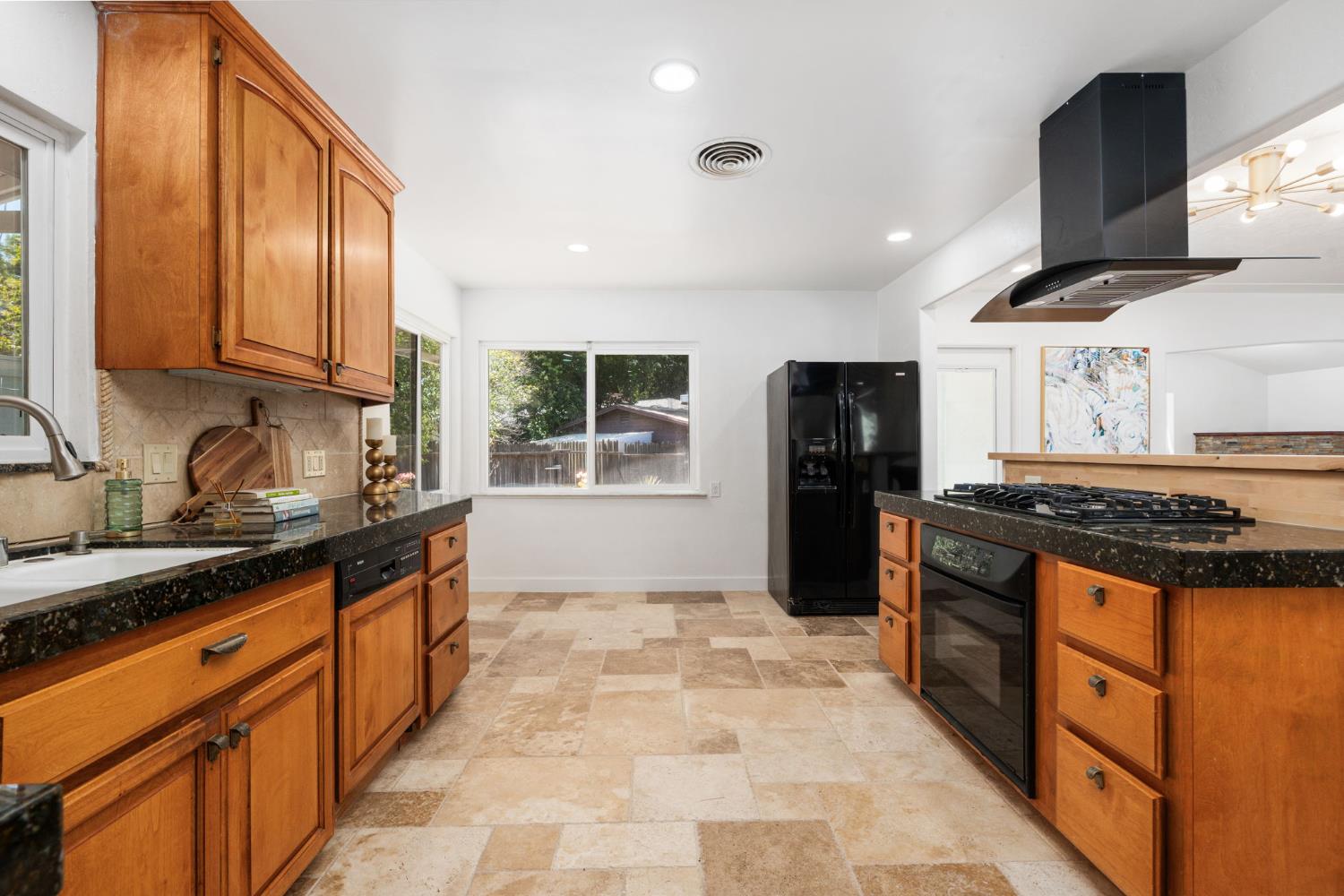 4750 N Palm Ave, Fresno, CA 93704