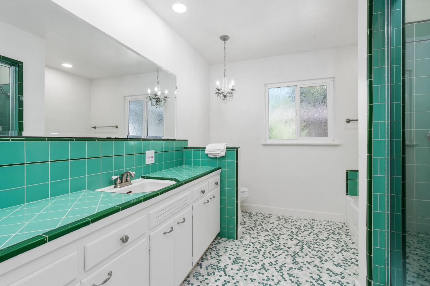 4750 N Palm Ave, Fresno, CA 93704