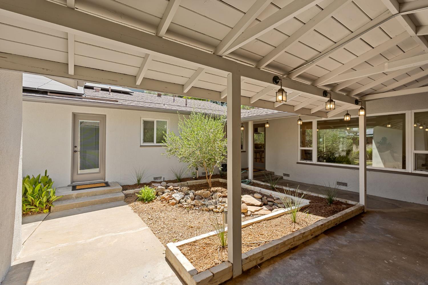 4750 N Palm Ave, Fresno, CA 93704