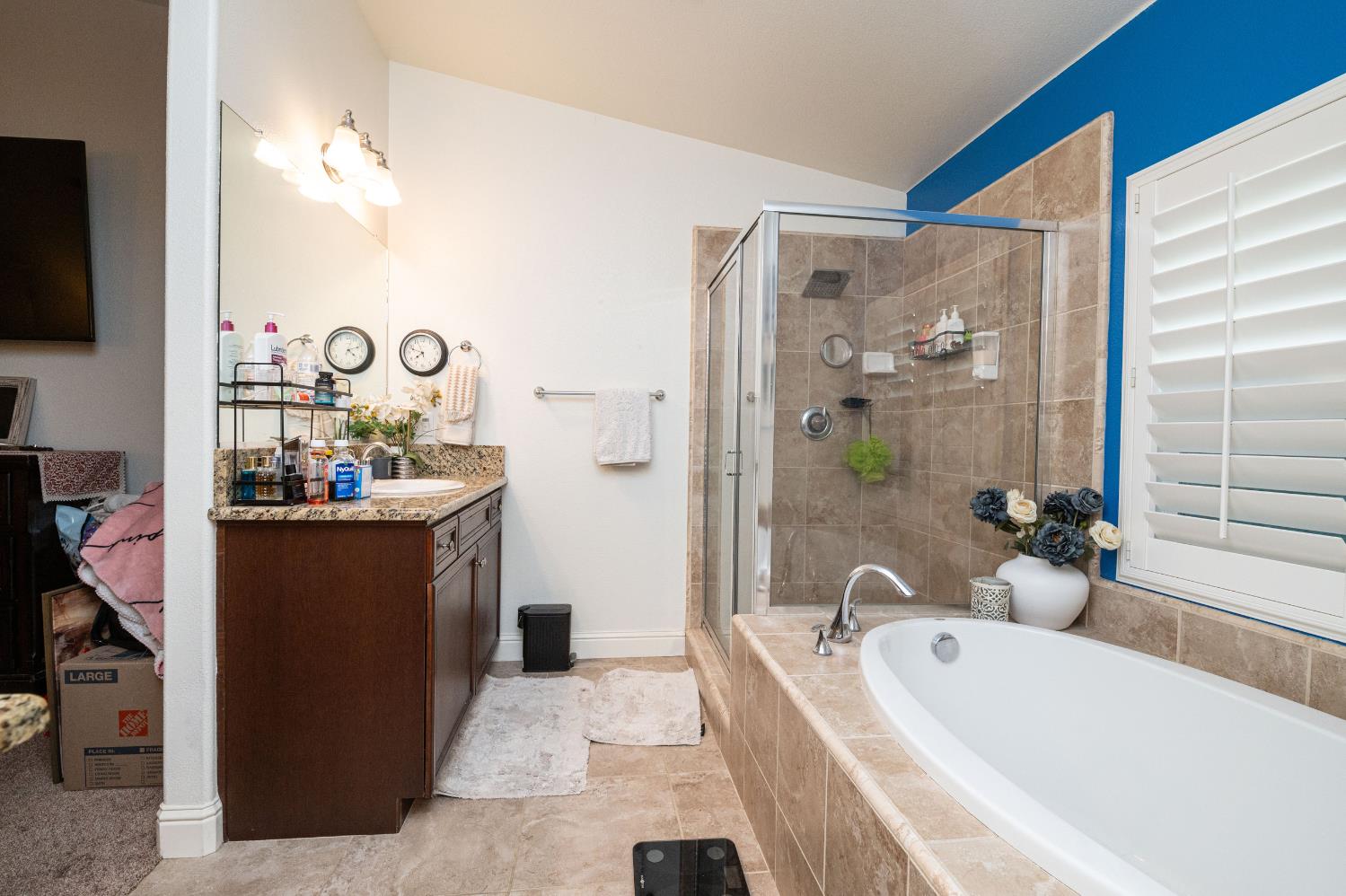 7441 N La Paz Ave, Fresno, CA 93722