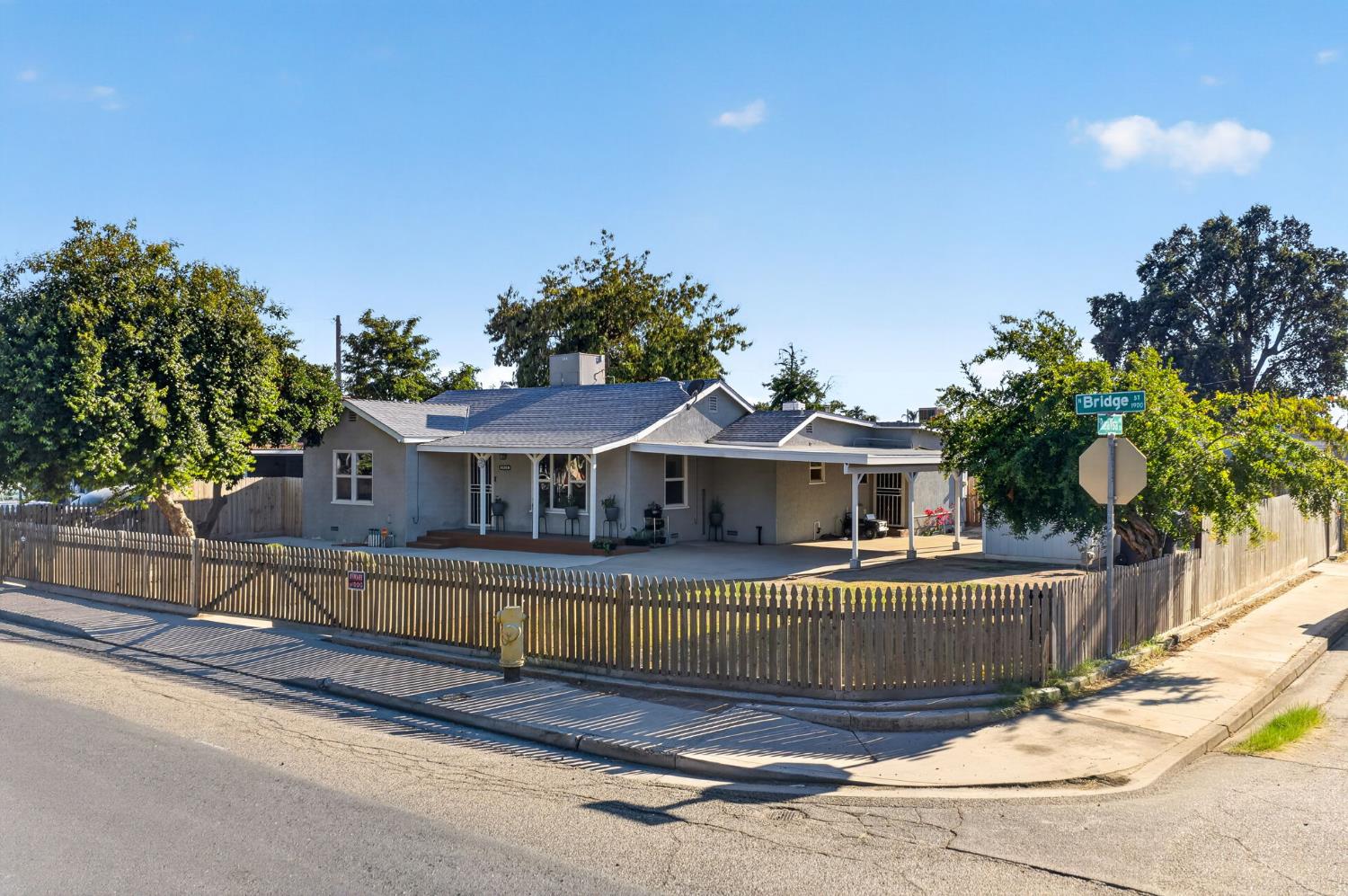 1919 N Bridge, Visalia, CA 93291
