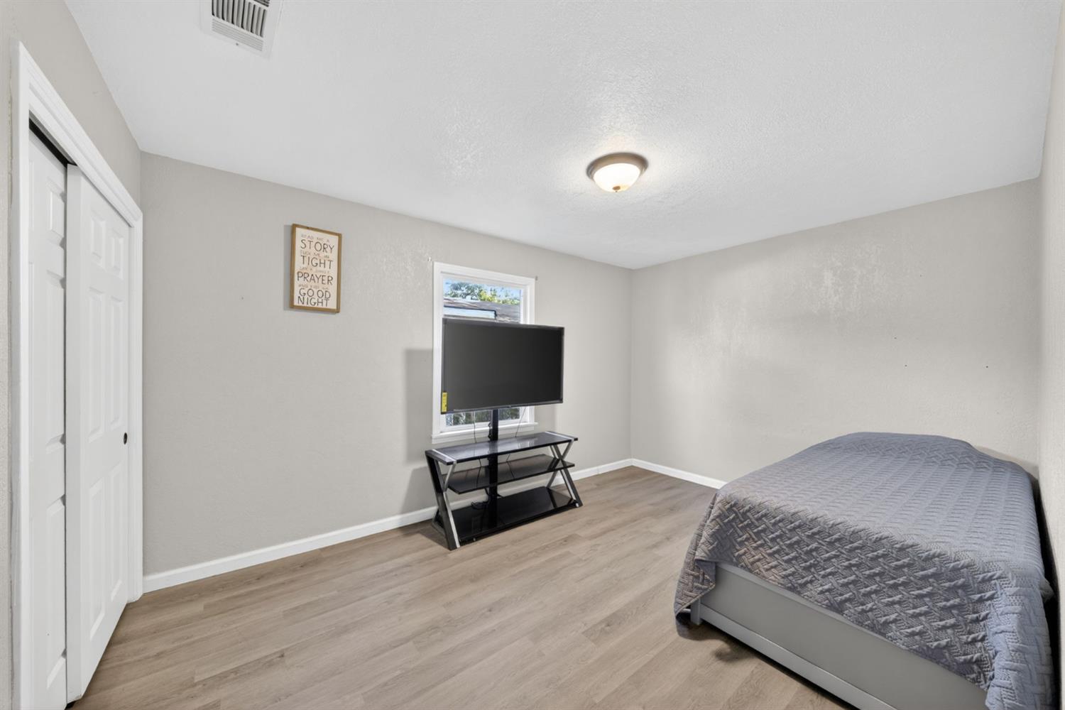 1919 N Bridge, Visalia, CA 932