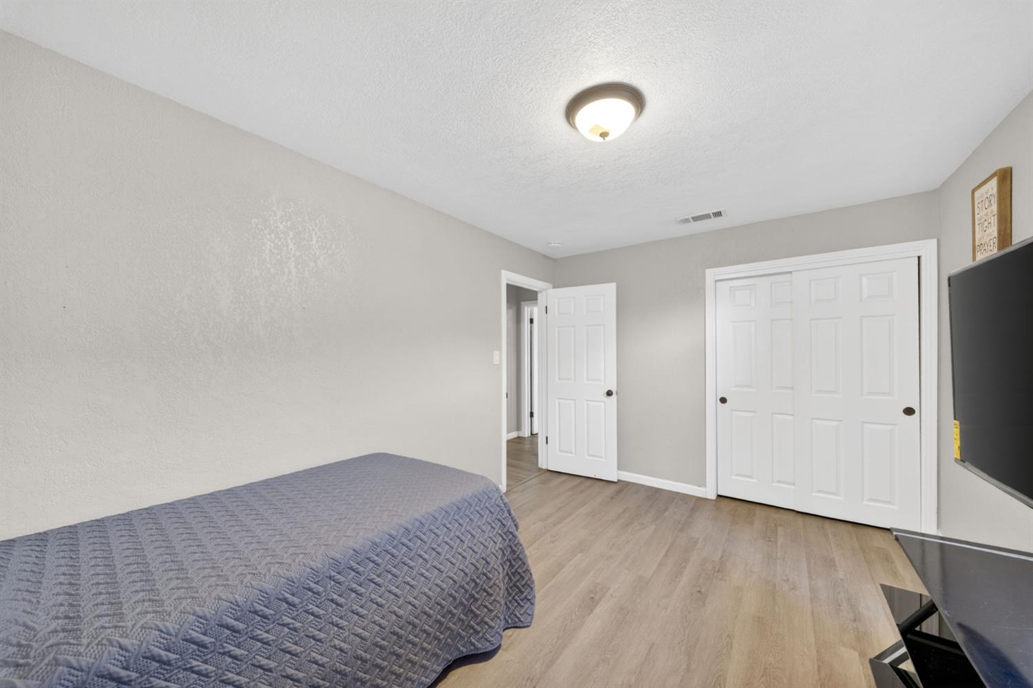 1919 N Bridge, Visalia, CA 932