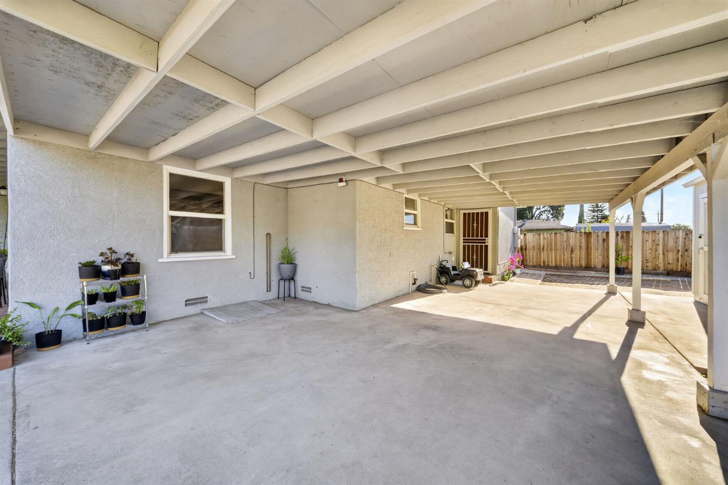 1919 N Bridge, Visalia, CA 932