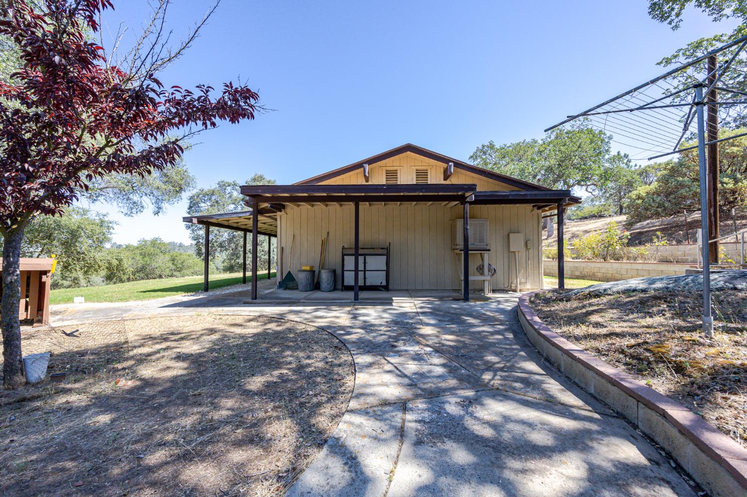 36846 Batti Rd, Coarsegold, CA 93614