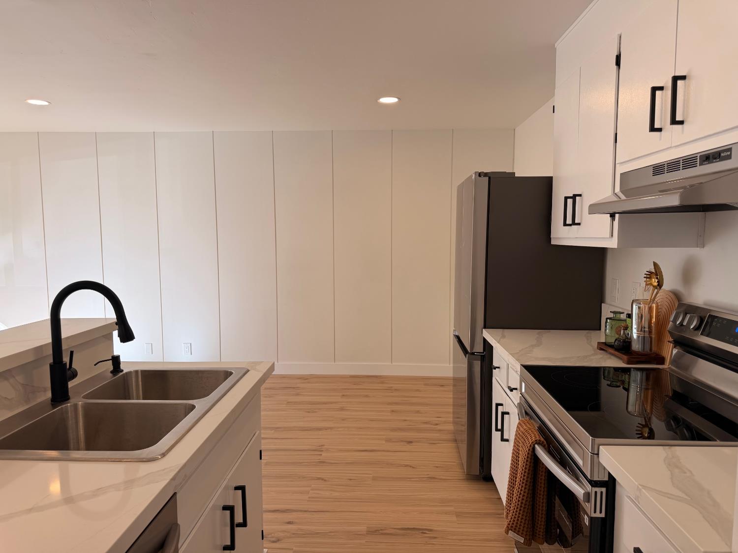 360 Vernon #100, Oakland, CA 94610