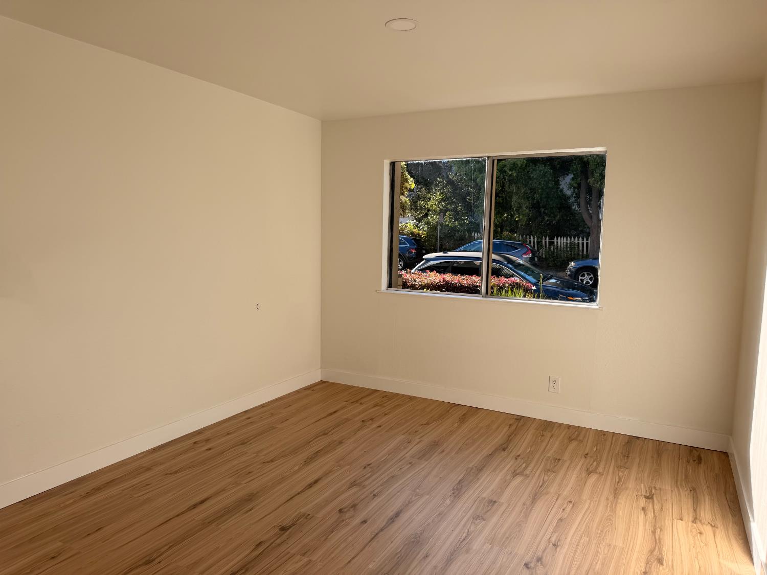 360 Vernon #100, Oakland, CA 94610