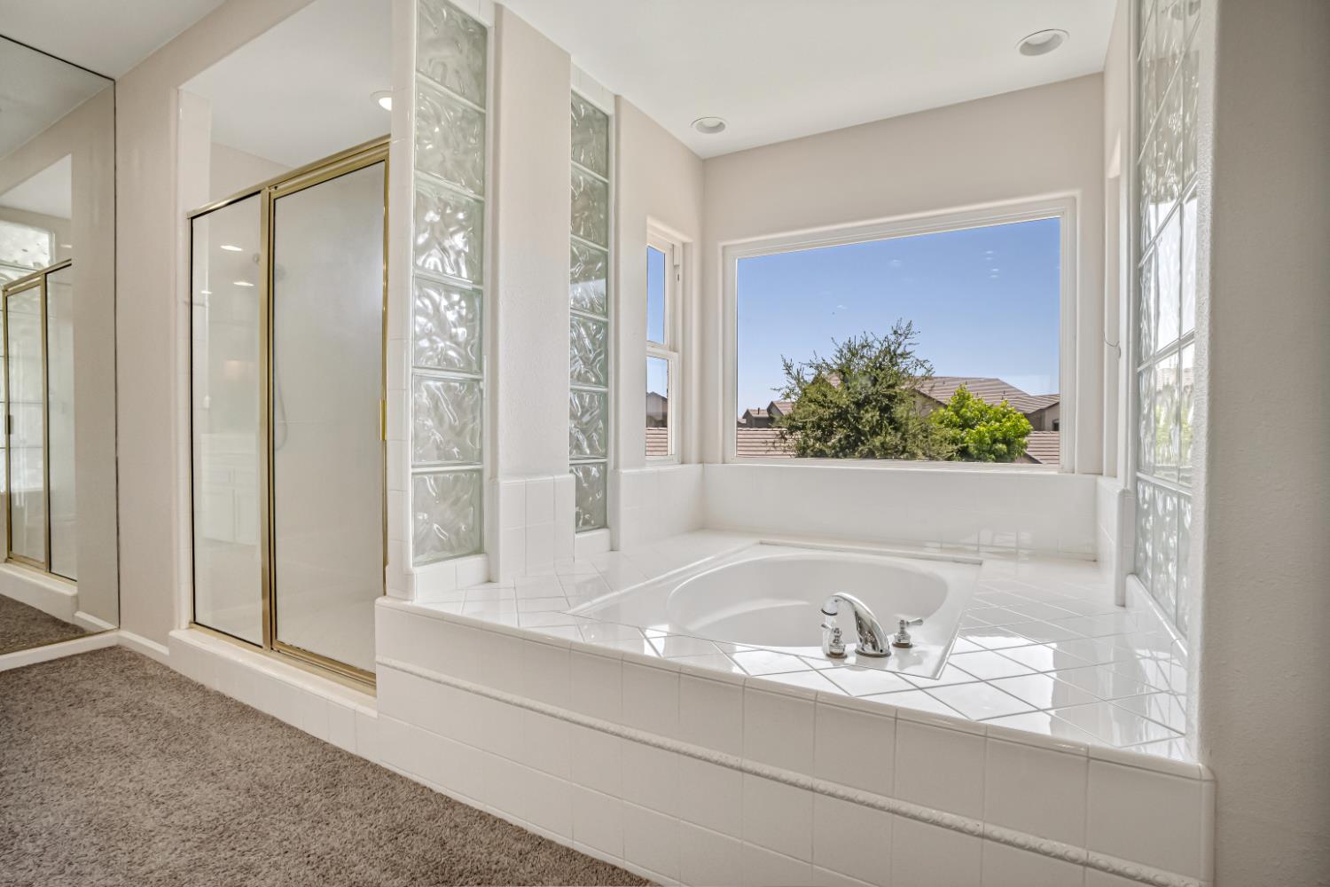 7188 N Stacia Ave, Fresno, CA 93720
