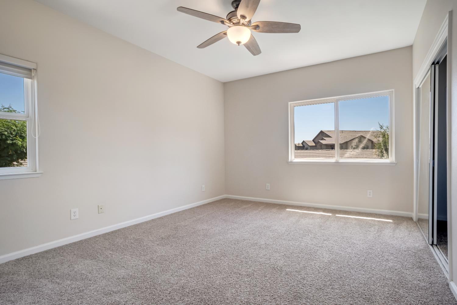 7188 N Stacia Ave, Fresno, CA 93720