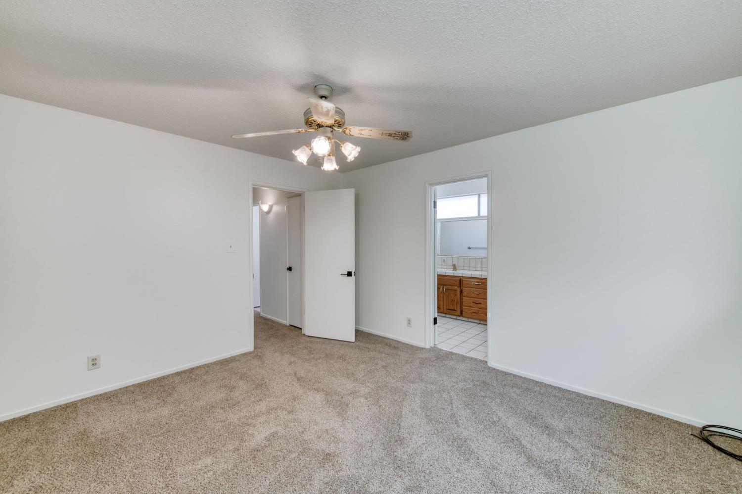 4839 E Santa Ana Ave, Fresno, CA 93726