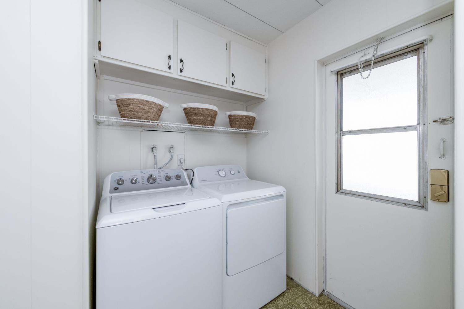 1551 6Th Avenue Dr #29, Kingsburg, CA 93631
