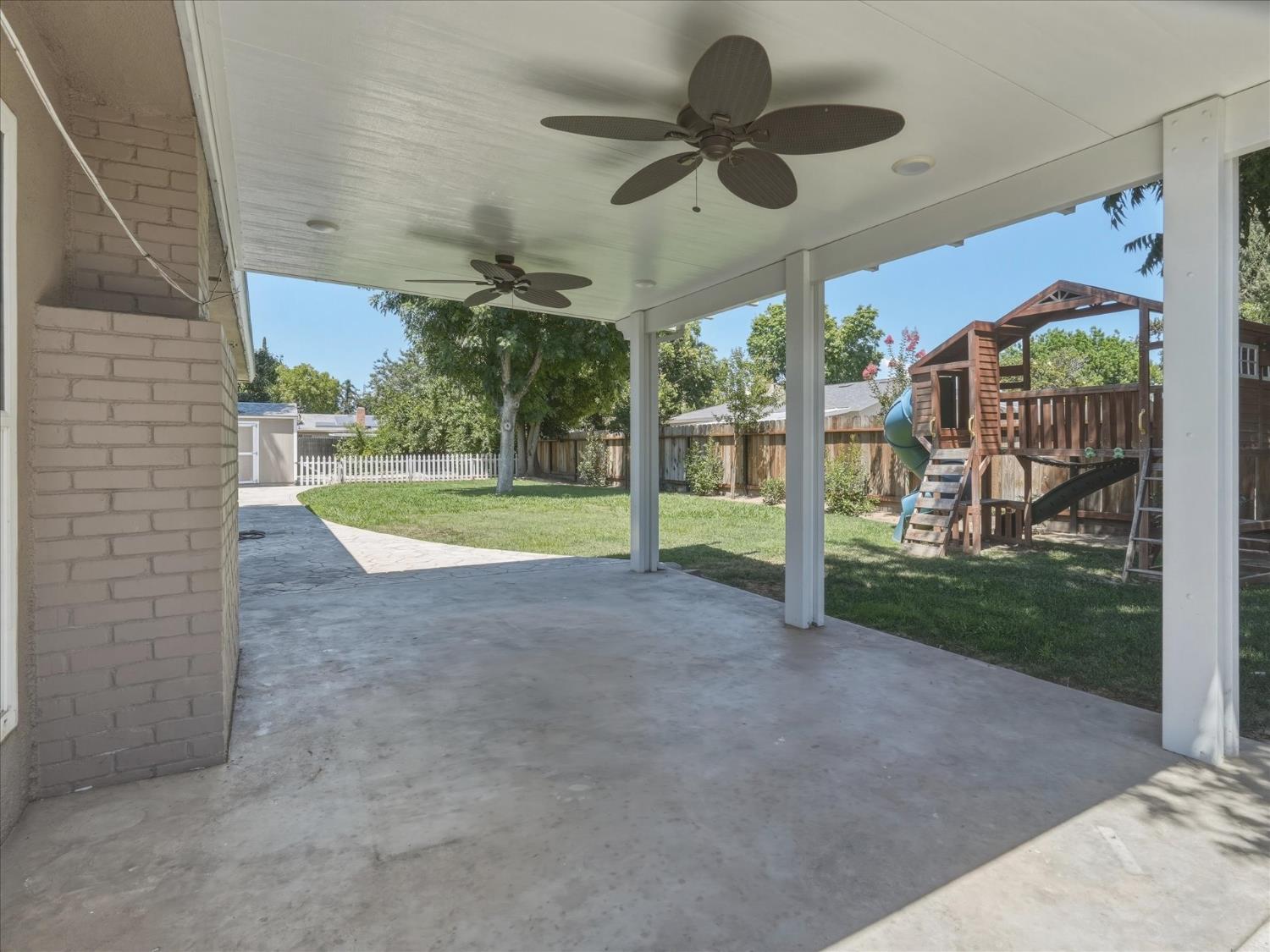 6676 N Wolters Ave, Fresno, CA 93710
