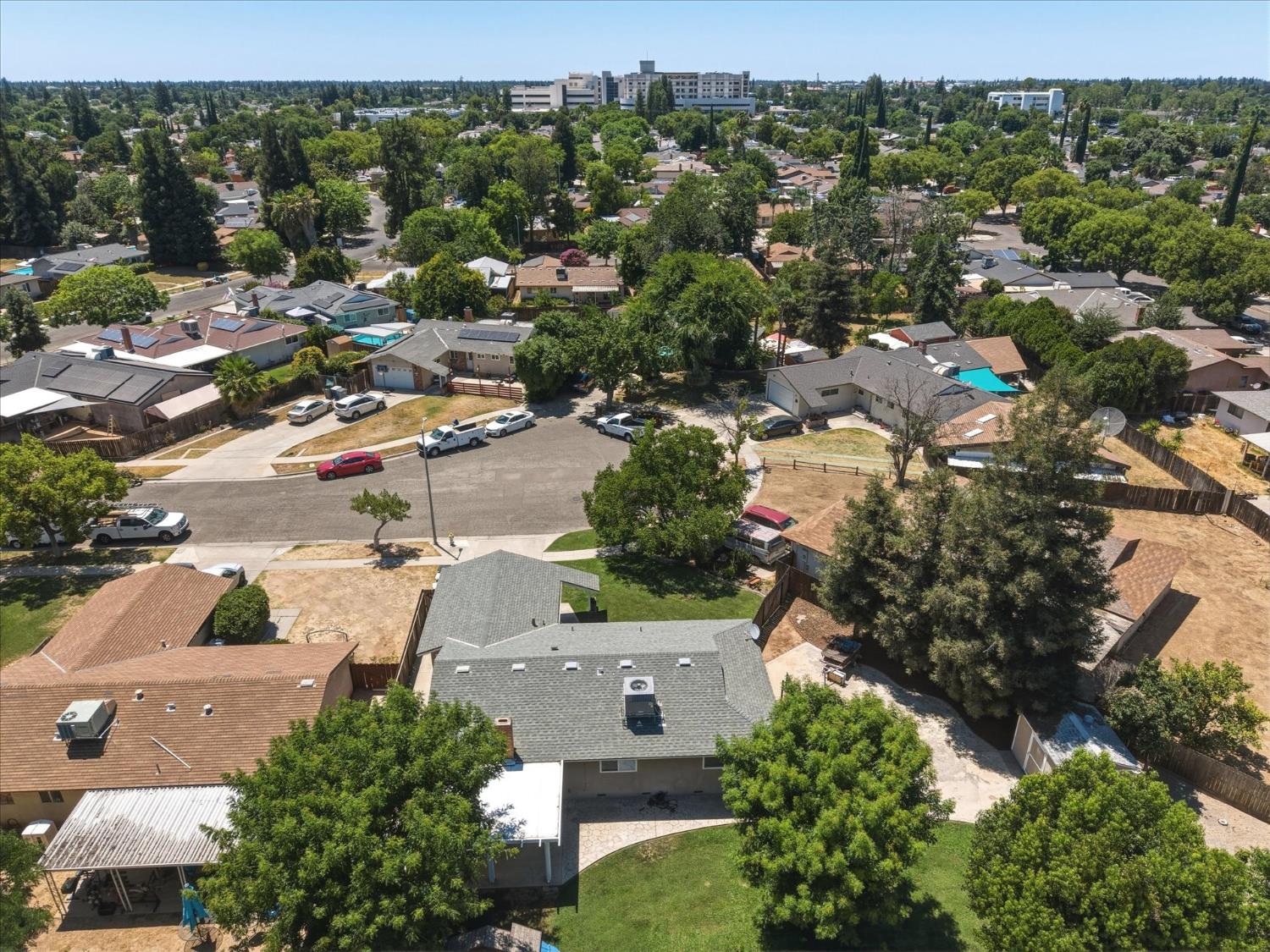 6676 N Wolters Ave, Fresno, CA 93710
