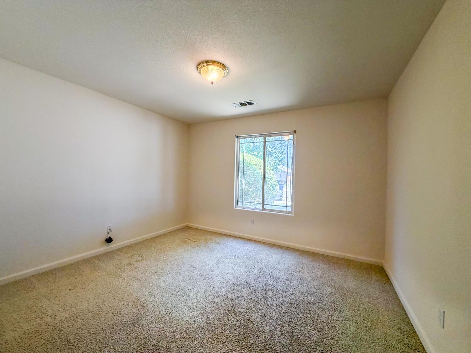 2451 W Cheryll Ave, Porterville, CA 93257
