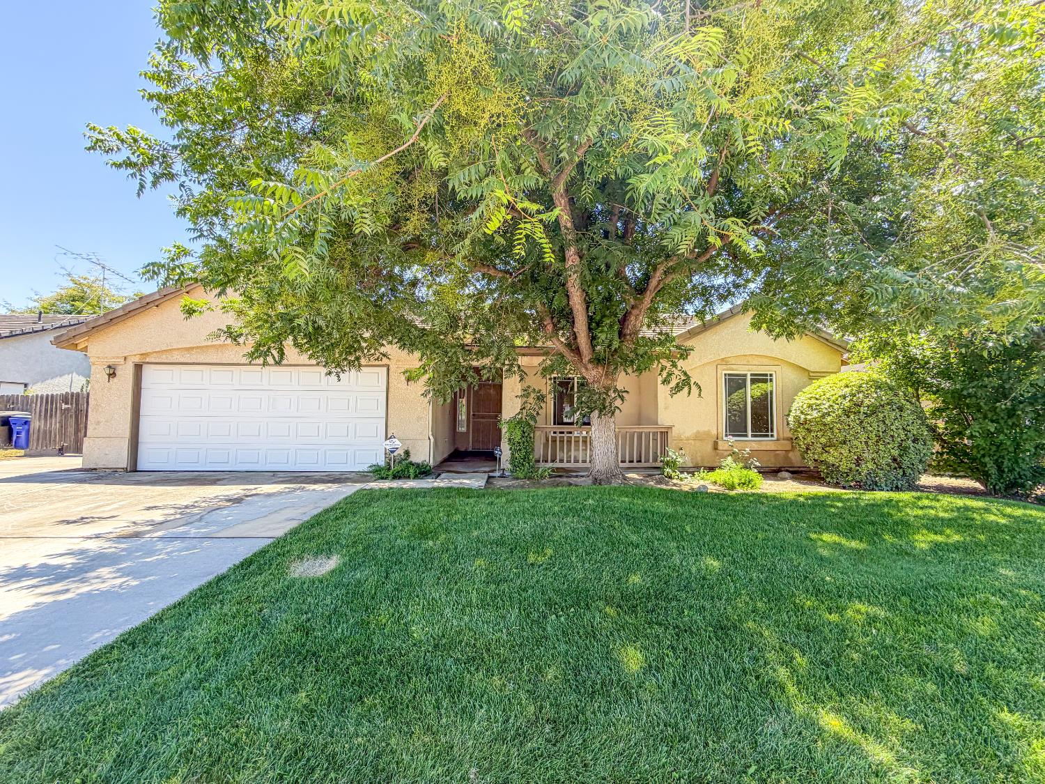 2451 W Cheryll Ave, Porterville, CA 93257