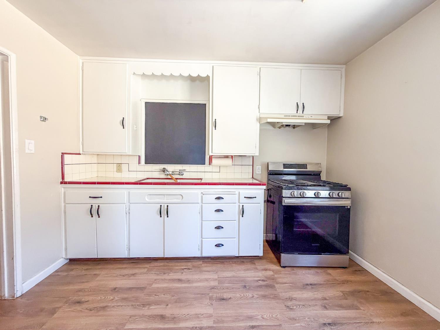 519 N N Pl, Tulare, CA 93274