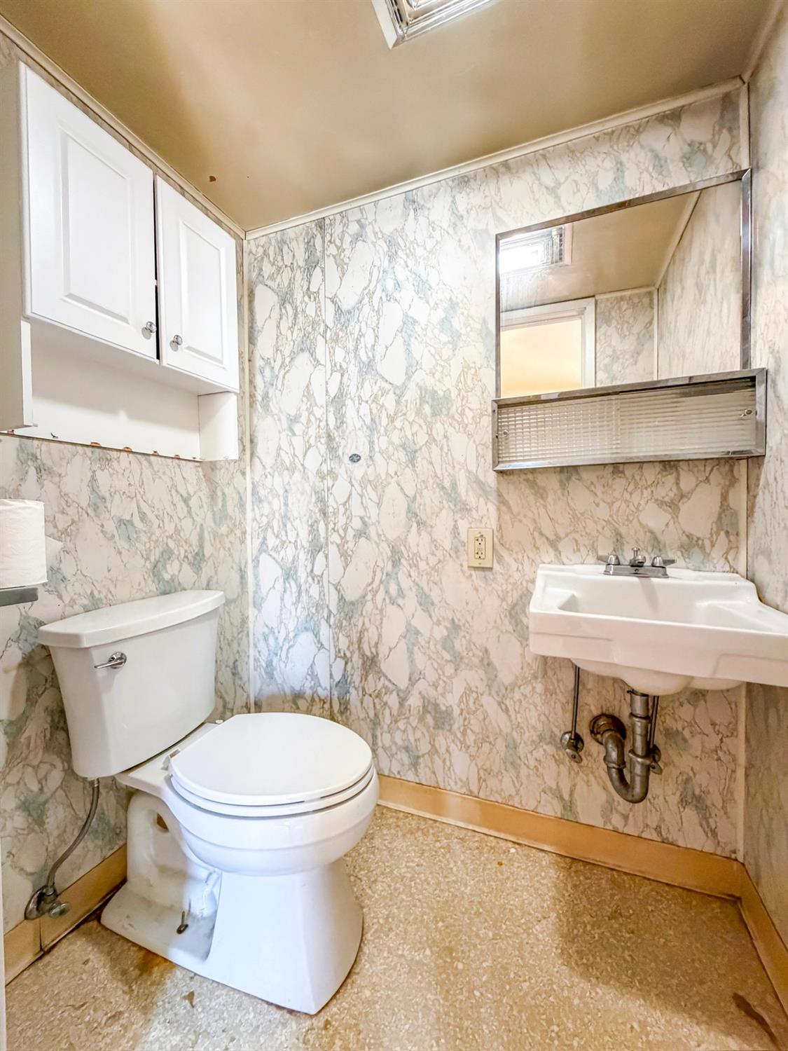 519 N N Pl, Tulare, CA 93274