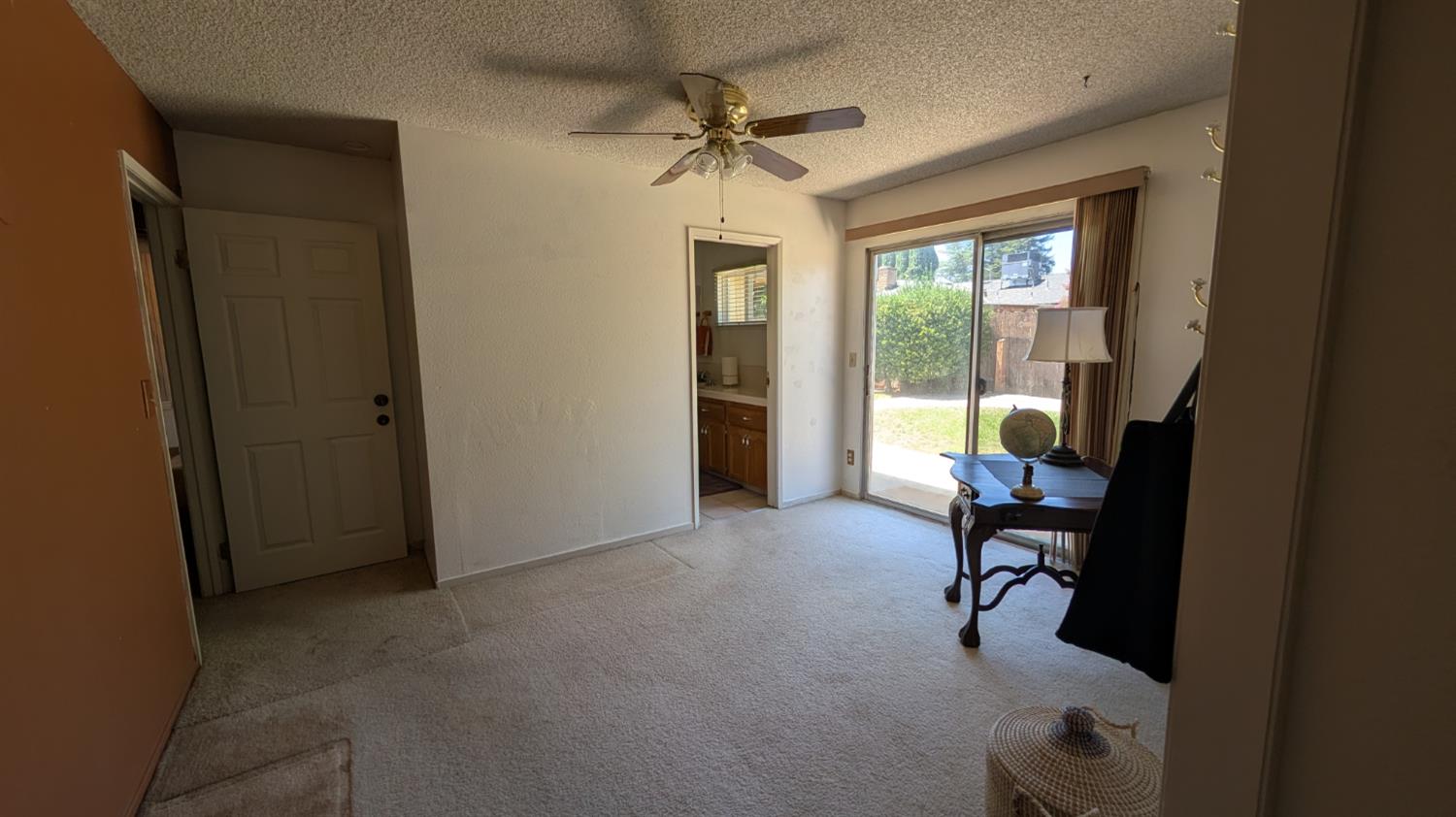 404 Fall Ave, Madera, CA 93637