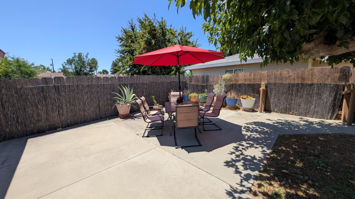 404 Fall Ave, Madera, CA 93637