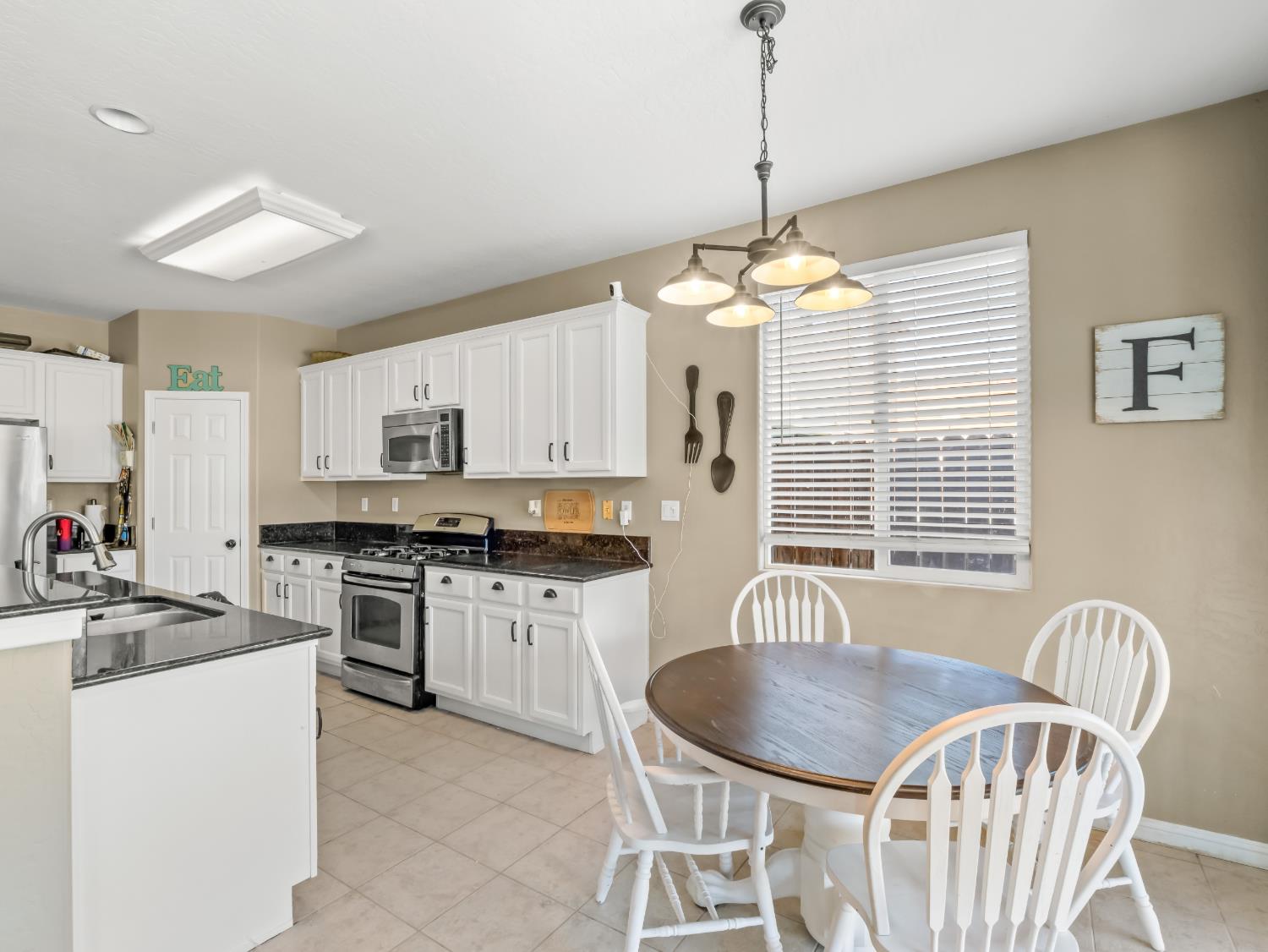 6645 E Braly, Fresno, CA 93727