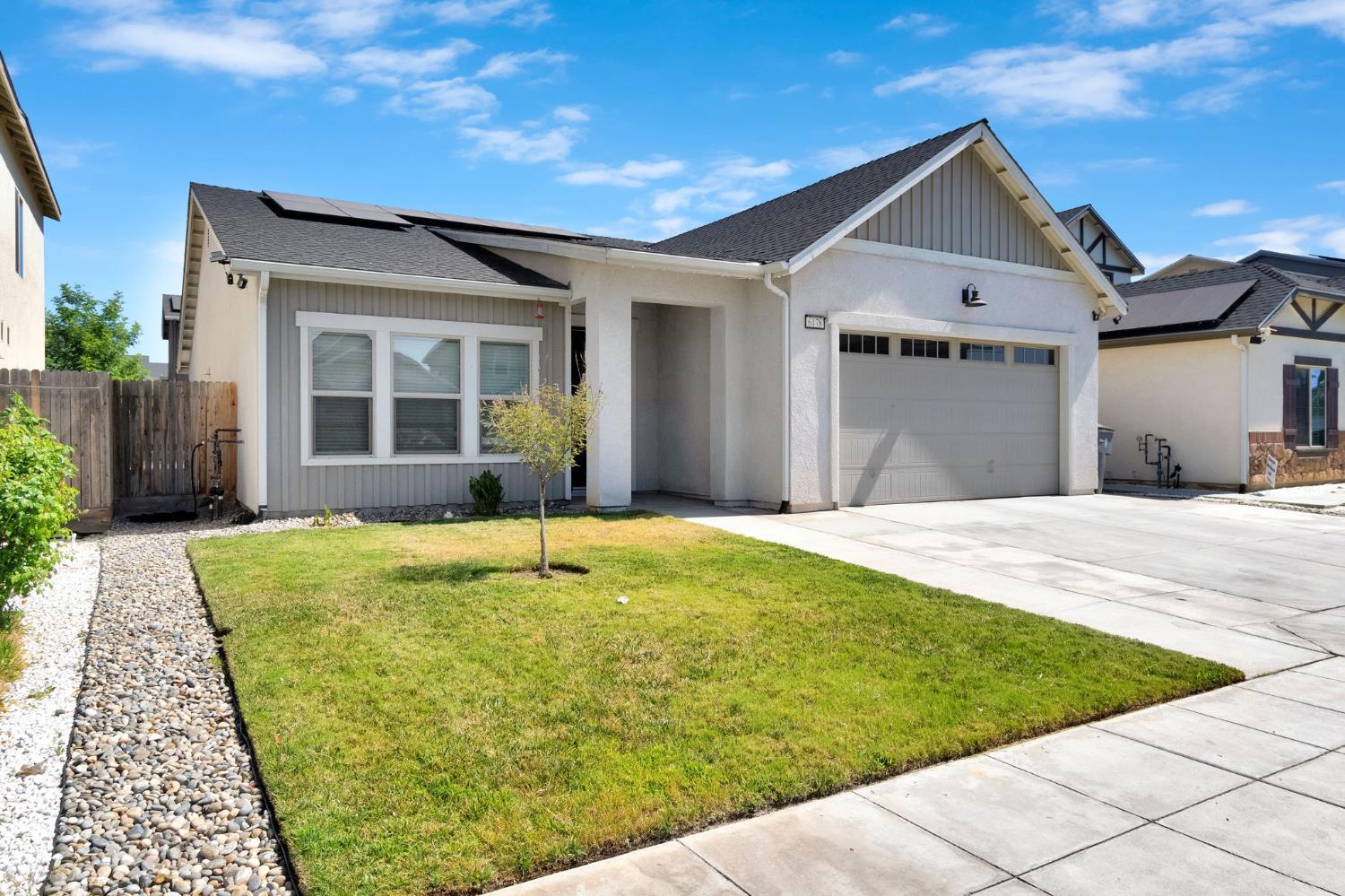 6178 E Mono St, Fresno, CA 93727