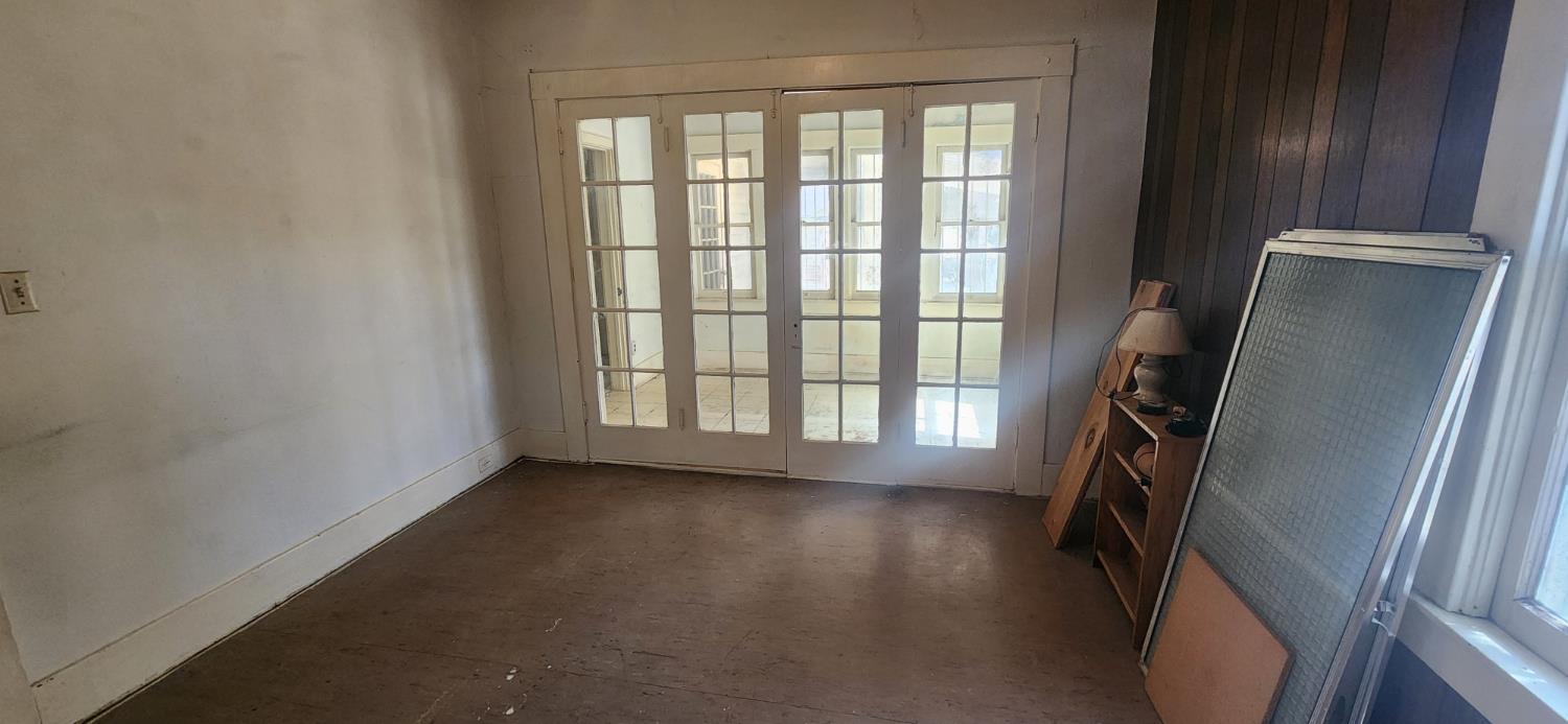 5469 E tulare Ave, Fresno, CA 93727