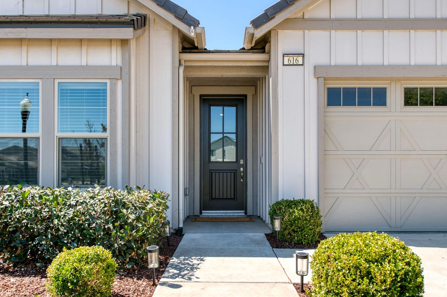 616 Expedition Way, Madera, CA 93636