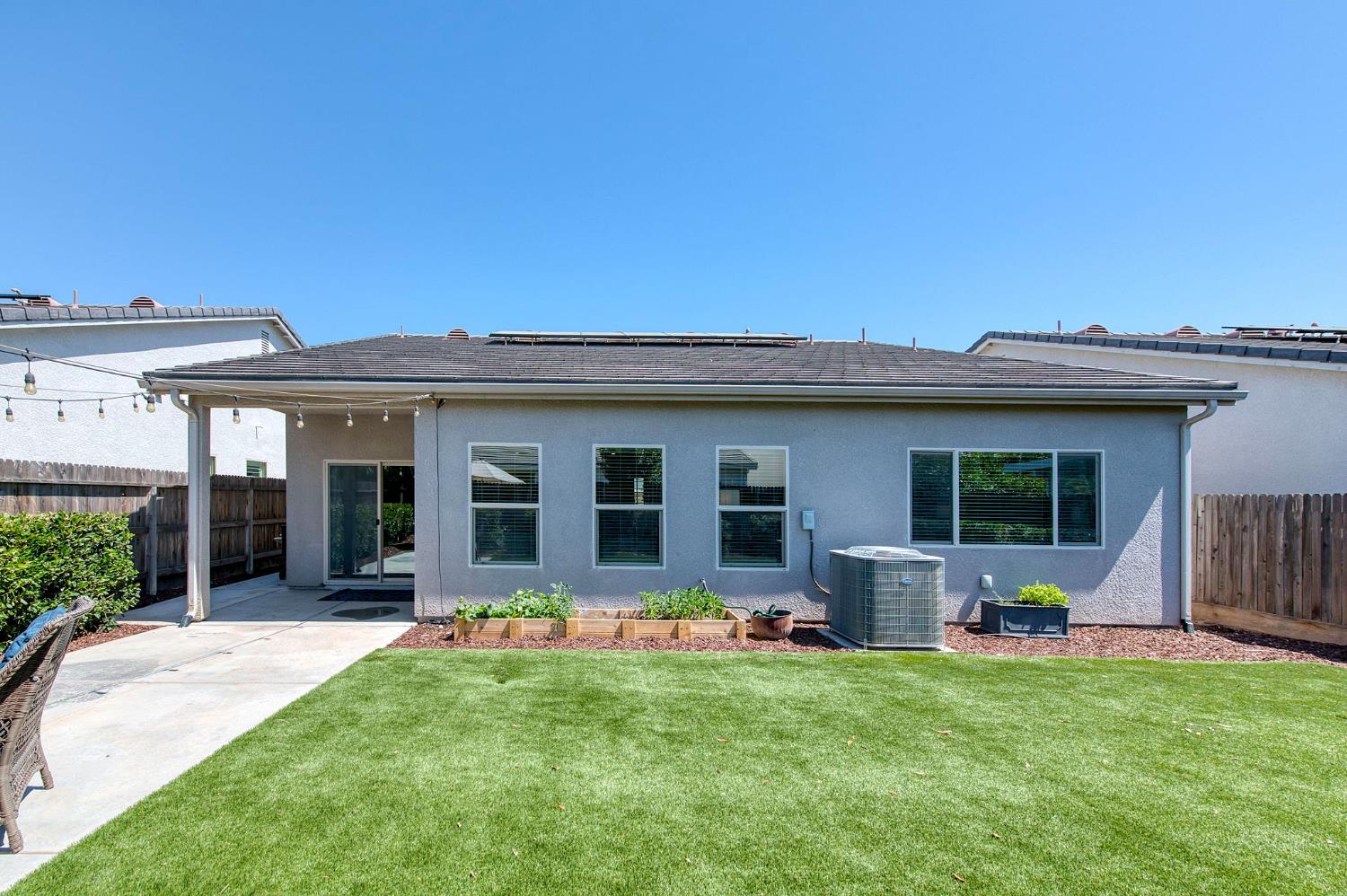 616 Expedition Way, Madera, CA 93636