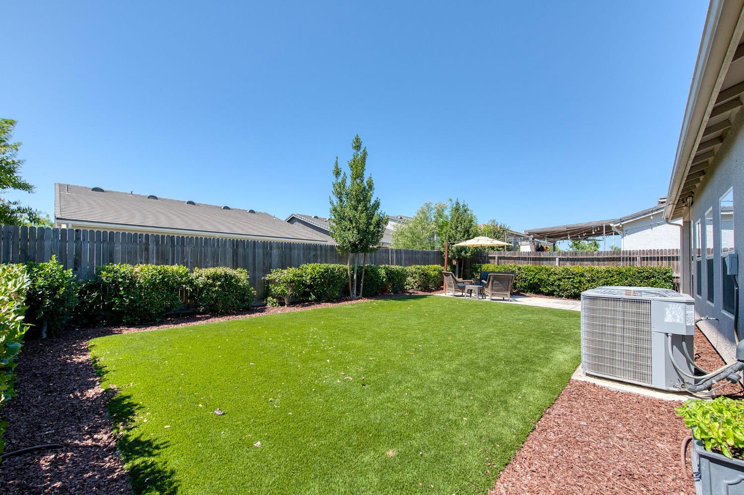 616 Expedition Way, Madera, CA 93636