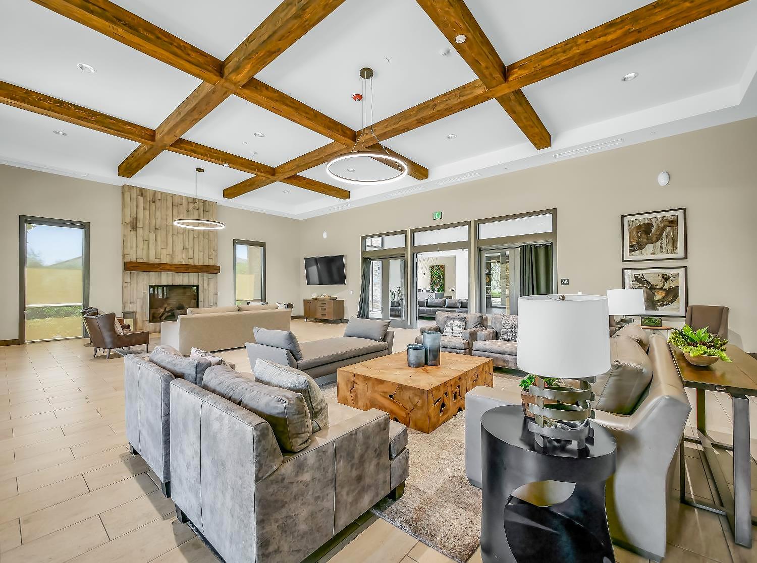 616 Expedition Way, Madera, CA 93636