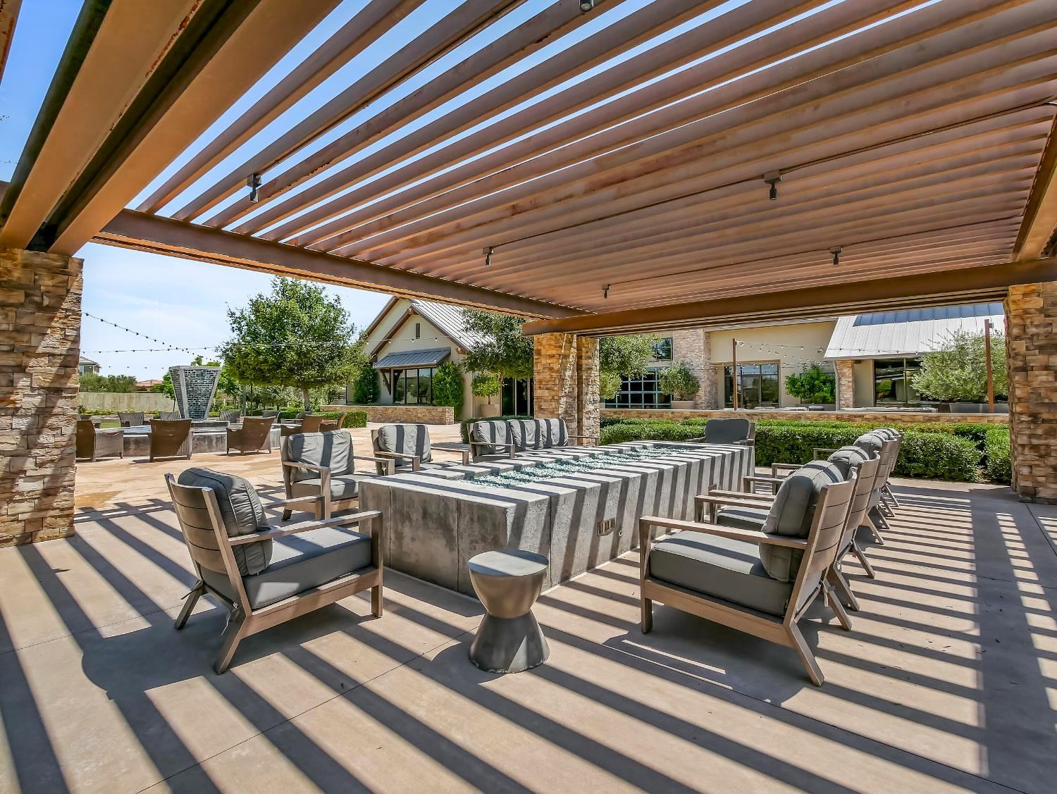 616 Expedition Way, Madera, CA 93636
